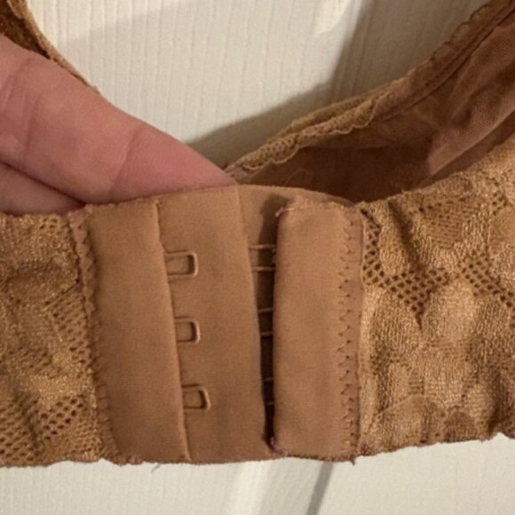 Victoria’s Secret Full Coverage Bra • Size 40C • Nude Beige 4600 Style - Picture 5 of 5
